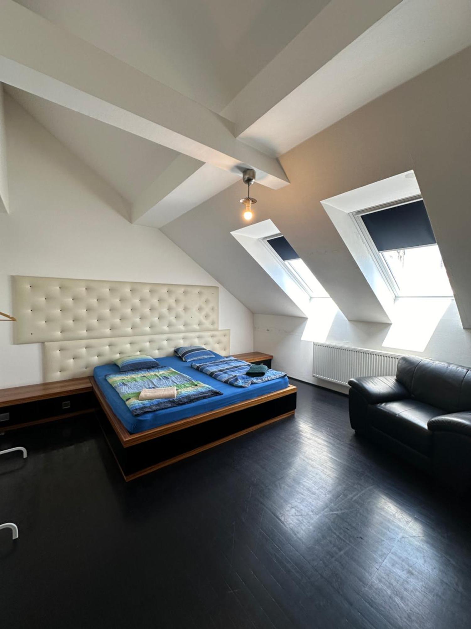 Apartamento Spacious Karlin Lofty Praga